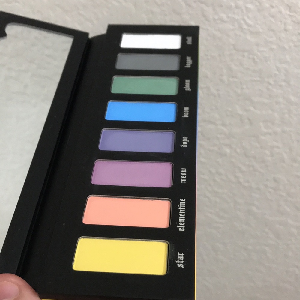 Kat Van D pastel Goth Palette